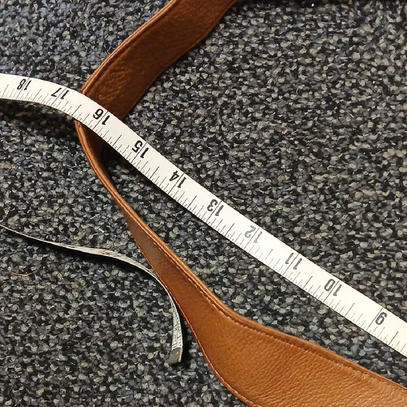 Liz Claiborne Tan Leather Messenger Bag - Picture 7 of 11